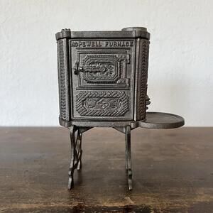 Small Toy‎ Salesman Sample Hopewell Furnace Cast Iron Stove